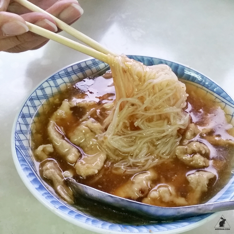sticky pork noodle yilan